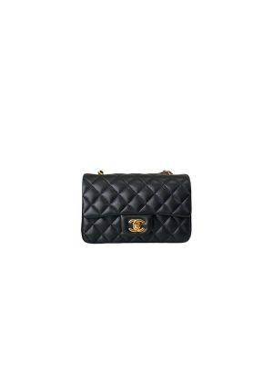 Black Chanel Mini Flap Bag (Best
 grade)