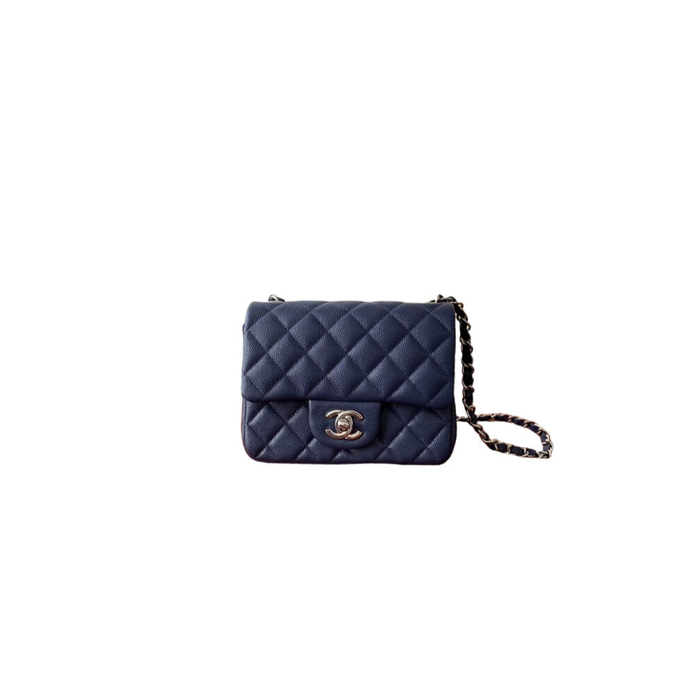 Blue Chanel MINI FLAP BAG (Best
 grade)