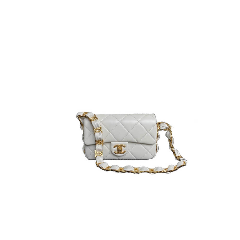 White CHANEL Small Flap Bag (Best
 grade)