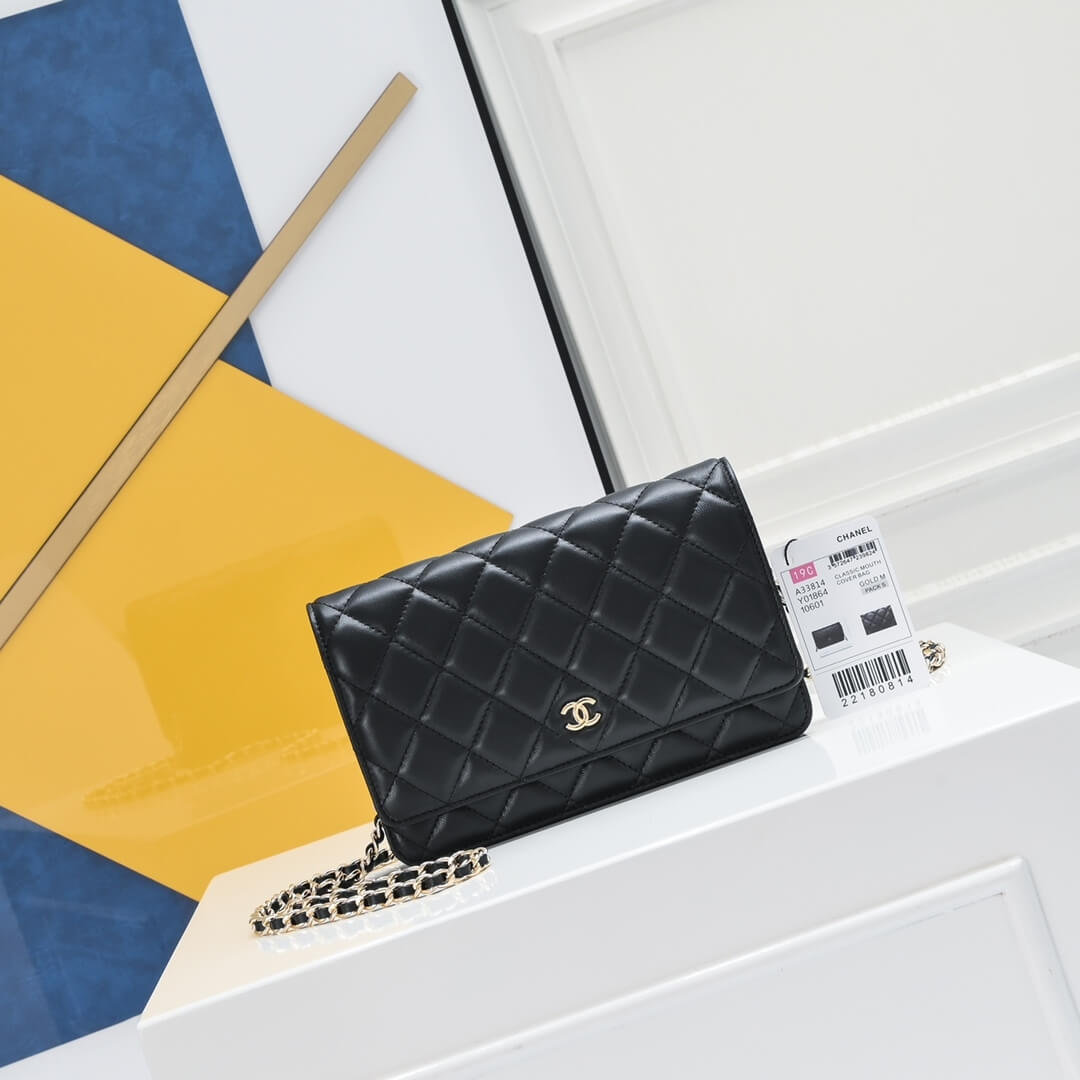 Chanel classic chain wallet - Image 2