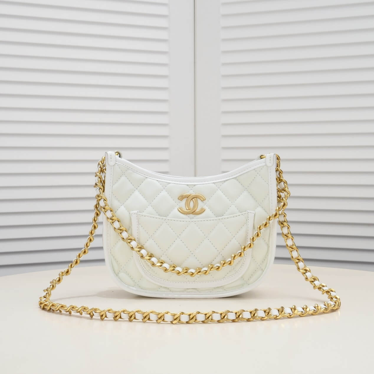 Chanel HOBO HANDBAG - Image 2