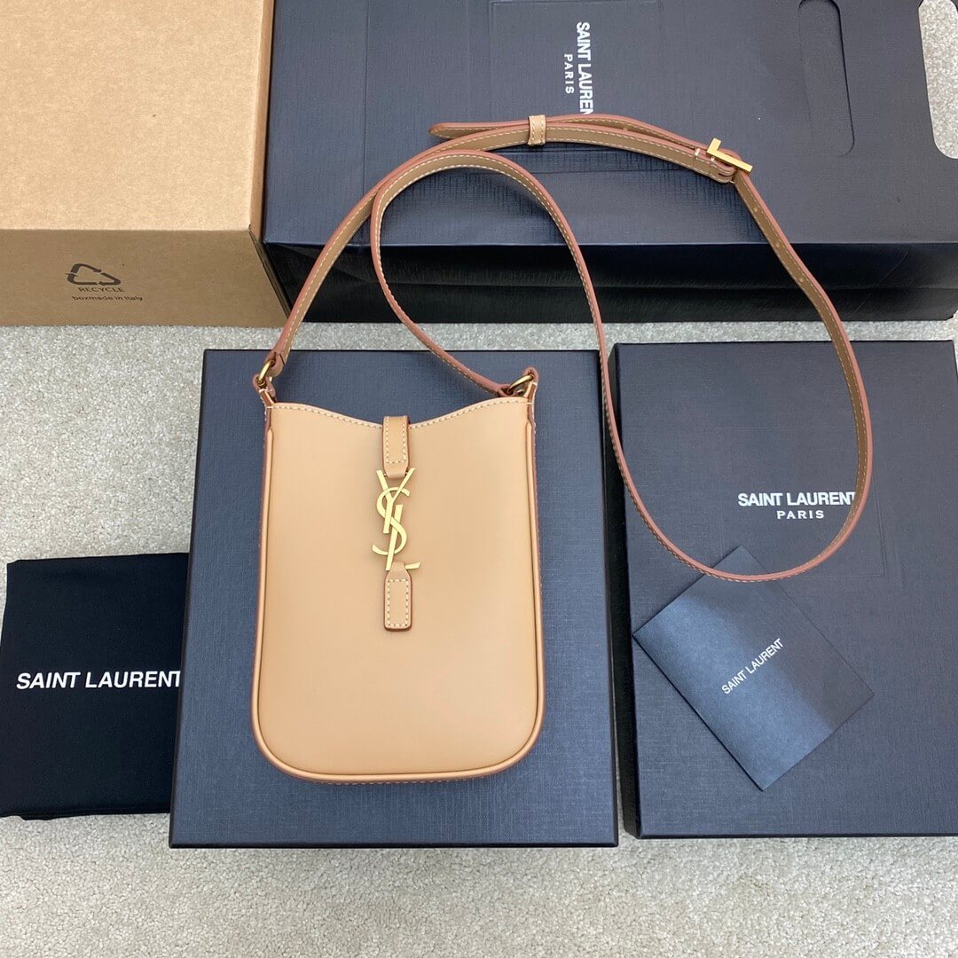 YSL Le 5 A 7 mini vertical bag in shiny leather - Image 2