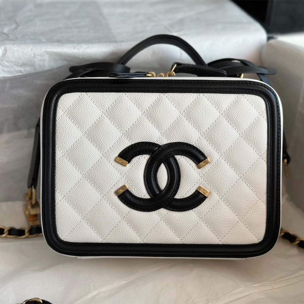 Chanel Medium Filigree Makeup Case - Image 2