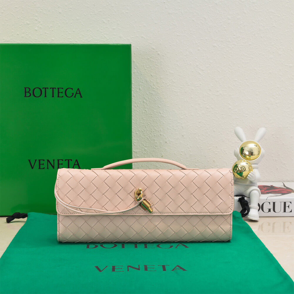 Powder pink Bottega Veneta Andiamo Clutch (Best
GRADE) - Image 2