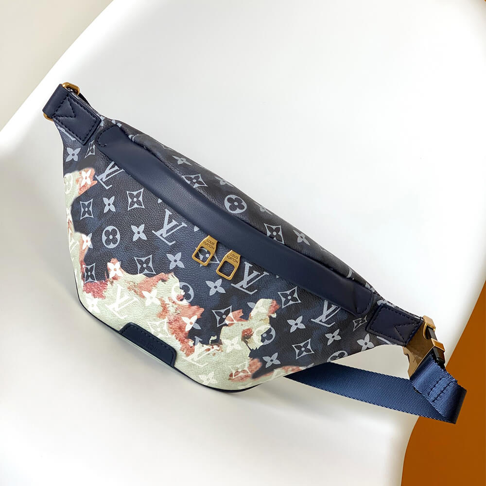 LV Discovery Bumbag PM - Image 2
