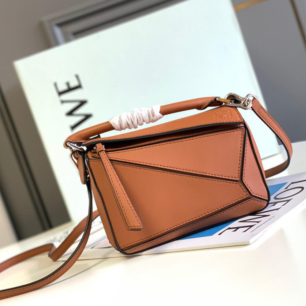 Tan LOEWE Mini Puzzle bag in classic calfskin - Image 2