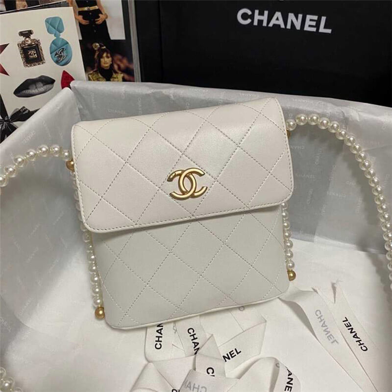 Suitable People Women CHANEL Mini Flap Bag - Image 2