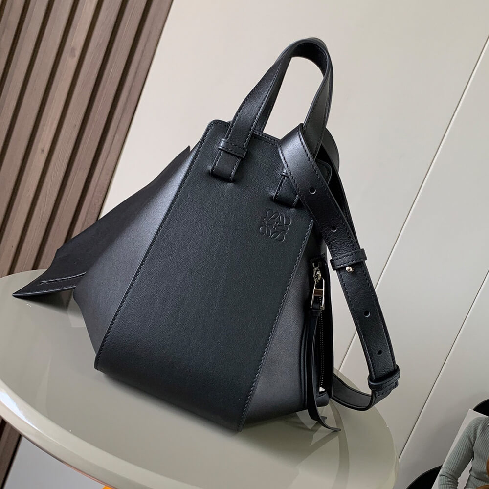 Black Loewe Small Hammock bag in soft grained calfskin - Image 2