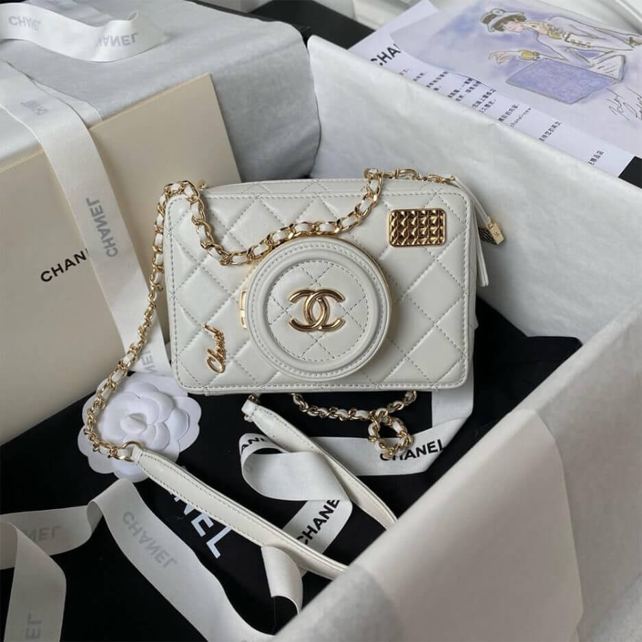 CHANEL CAMERA BAG - Image 2