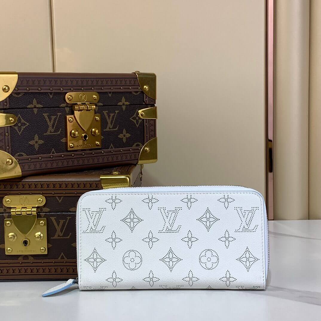 LV Zippy Wallet - Image 2