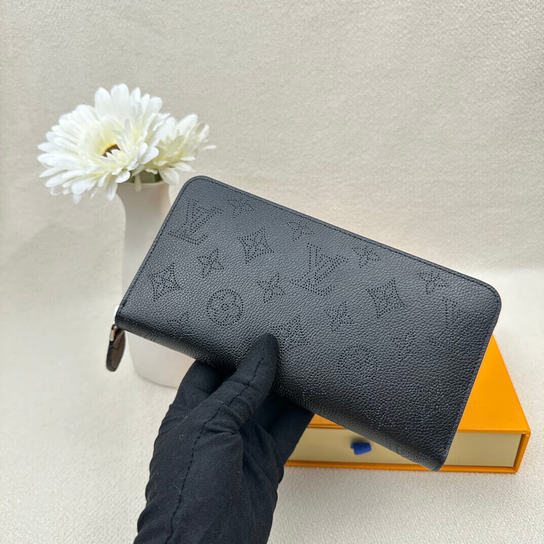 LV Zippy Wallet - Image 2