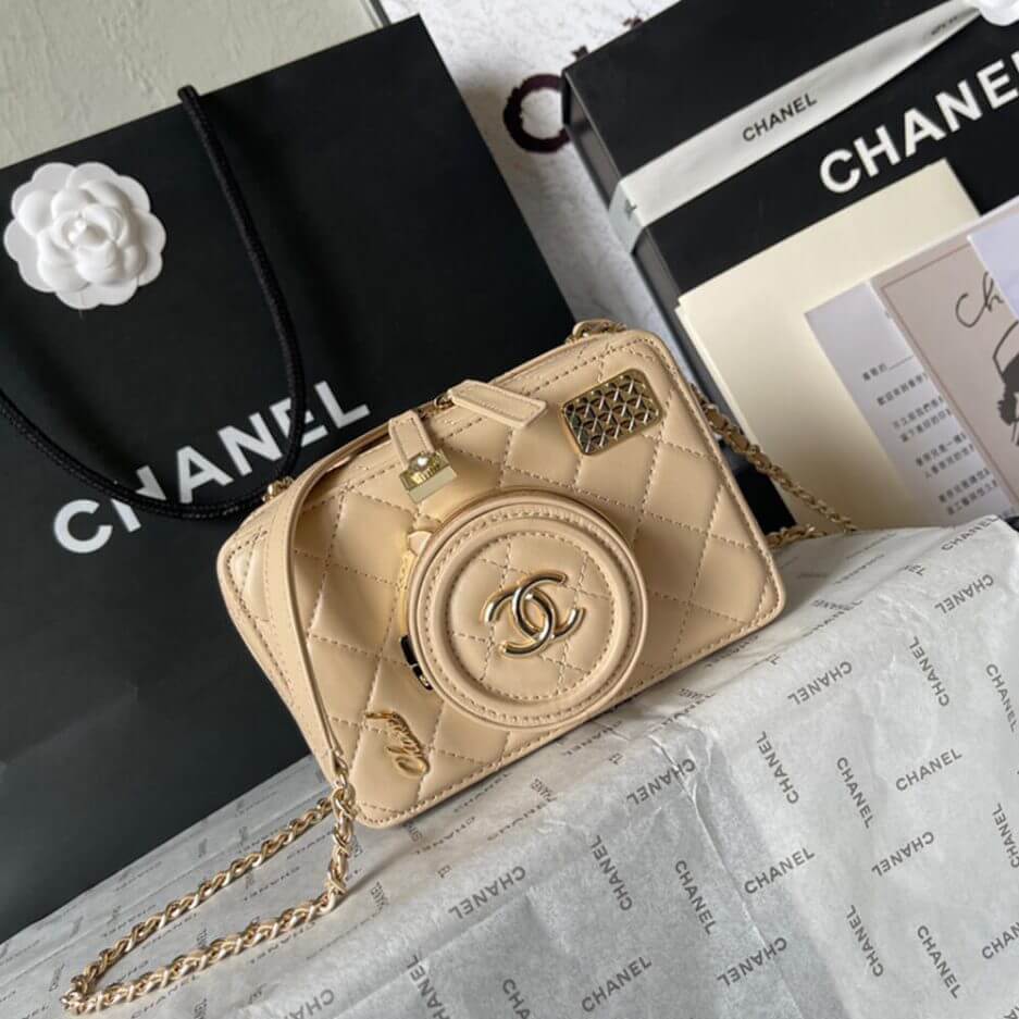 CHANEL CAMERA BAG - Image 2