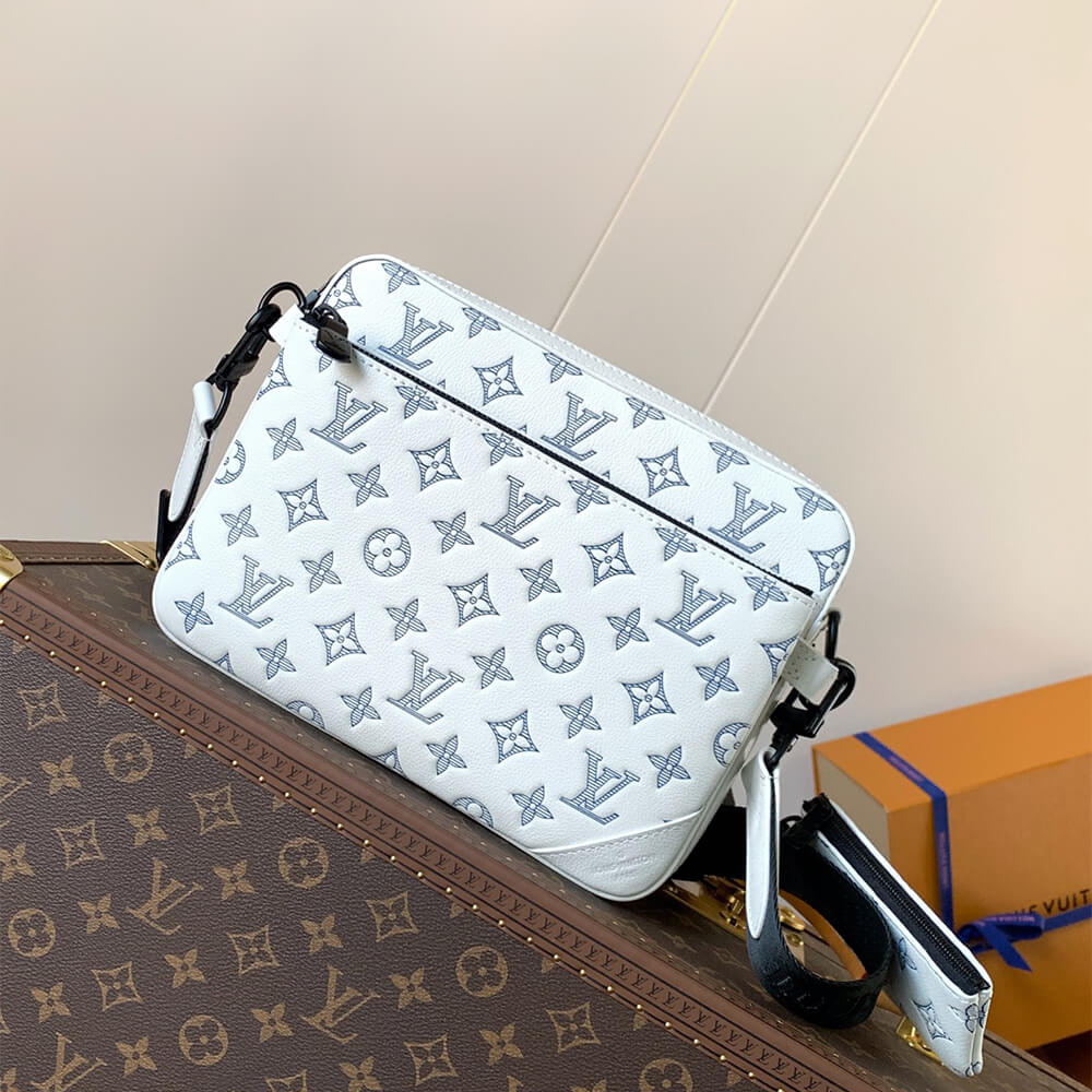 LV rio Messenger Bag - Image 2