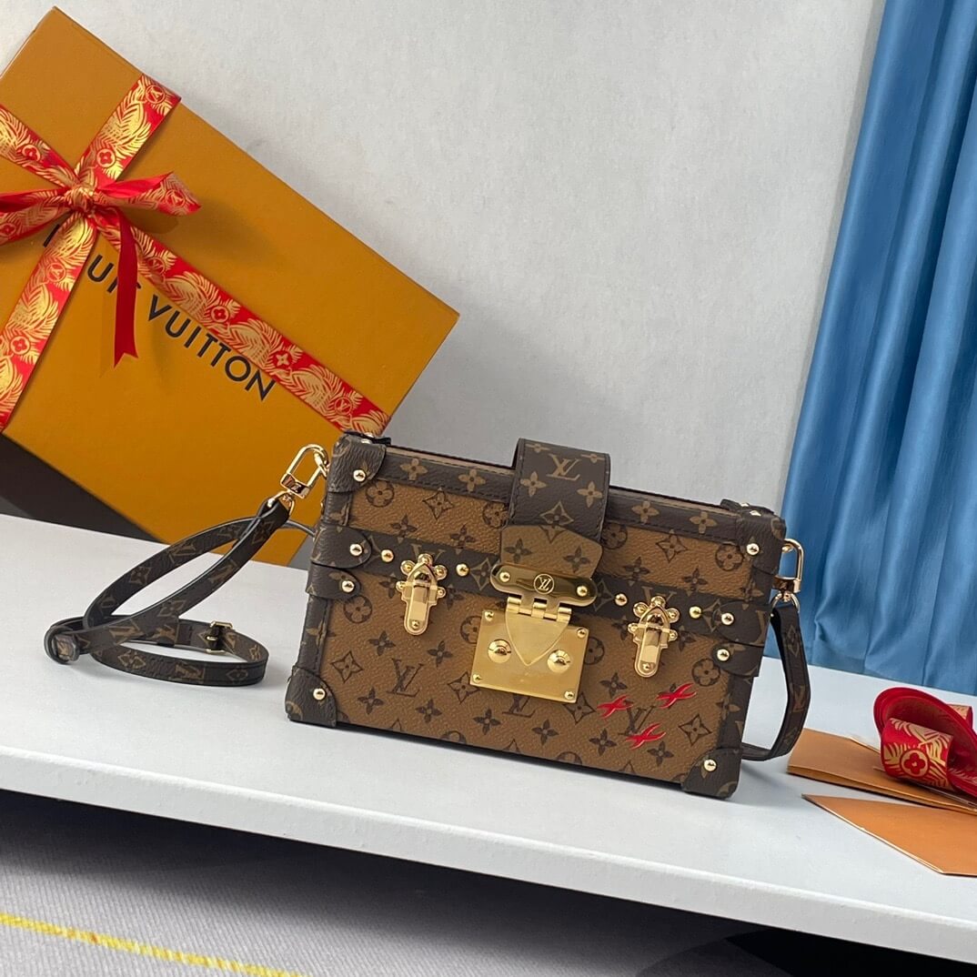 LV Petite MalleLV Petite Malle - Image 2