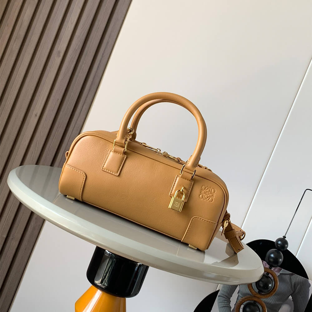 Gold Metal LOEWE Amazona 23 Cropped bag in nappa calfskin (Best
GRADE) - Image 2