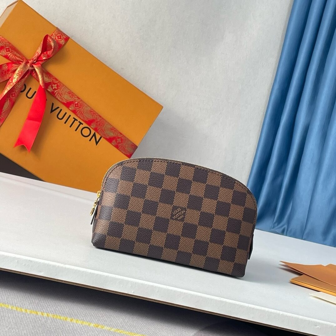 LV Cosmetic Pouch PM - Image 2