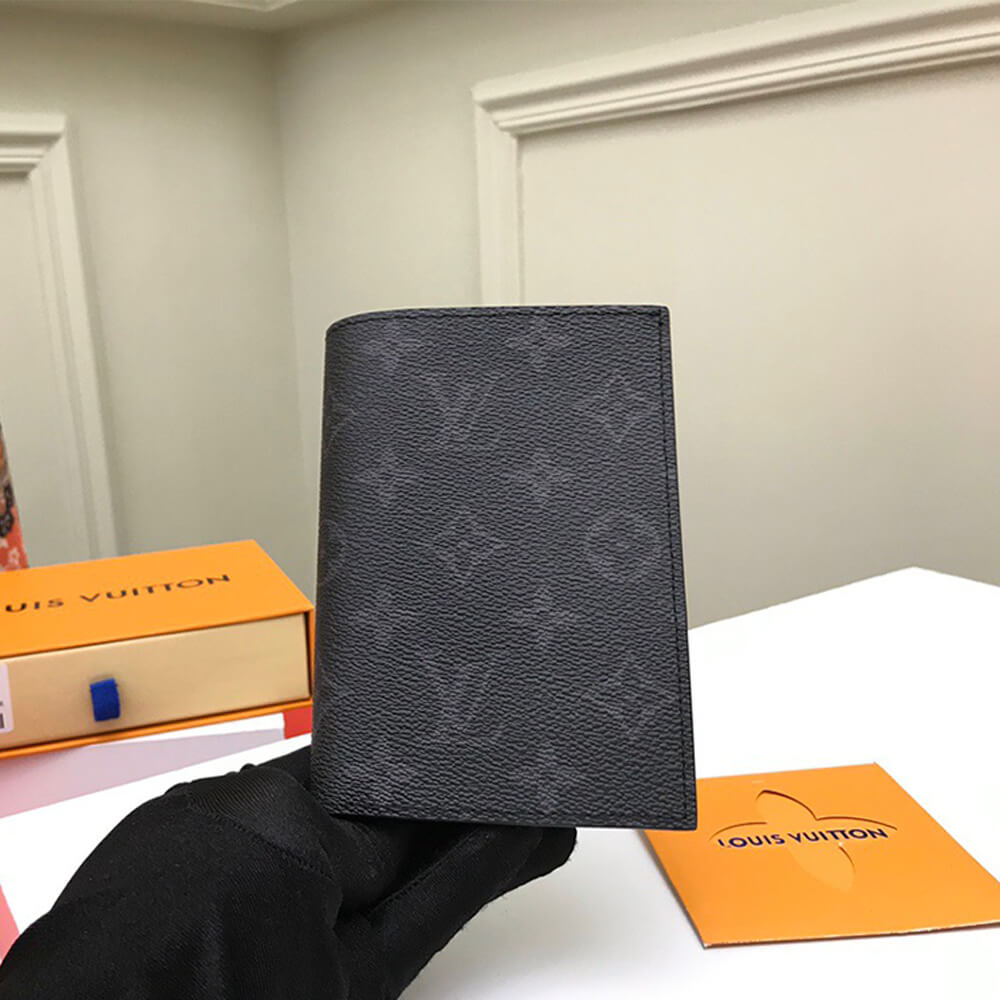 LV PASSPORT COVER - Image 2