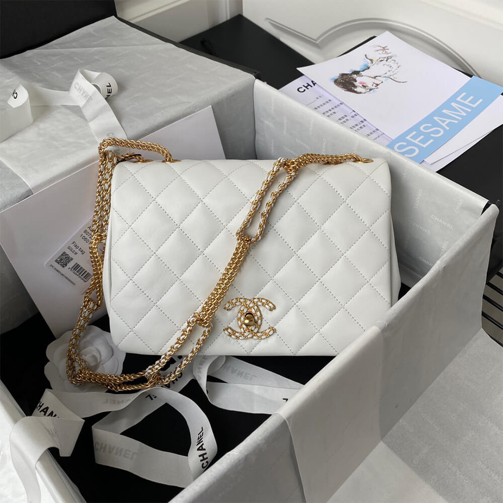 White CHANEL FLAP BAG - Image 2