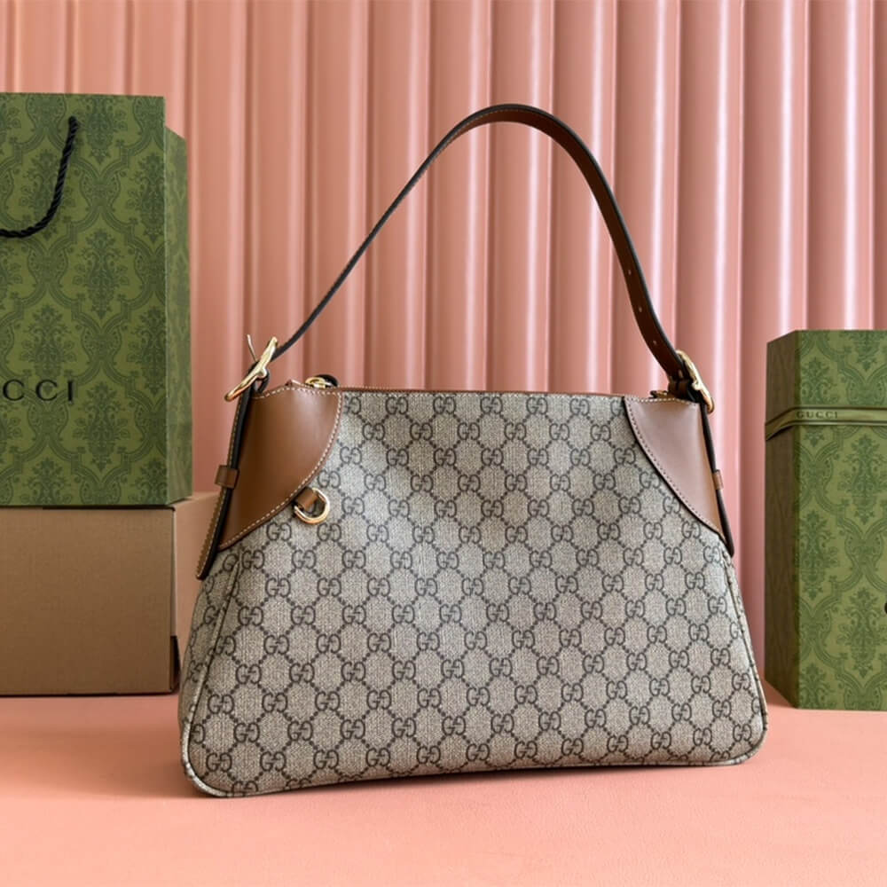 GG Emblem medium shoulder bag - Image 2