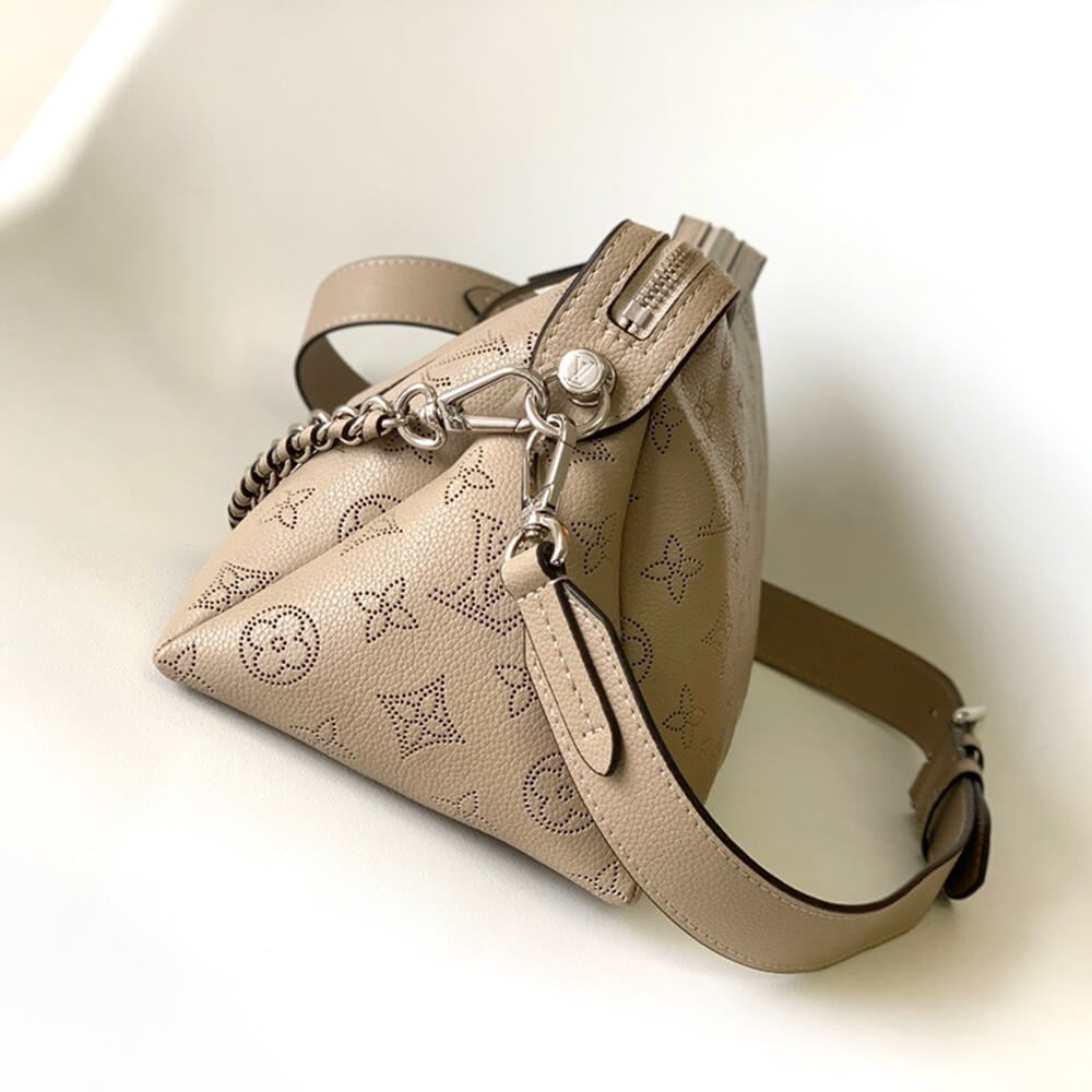 LV Hand It All PM - Image 3