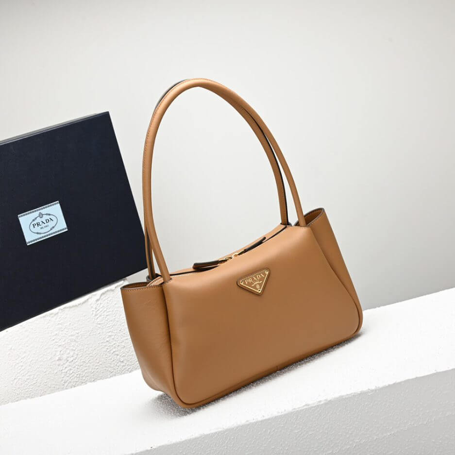 Prada Medium leather handbag - Image 3