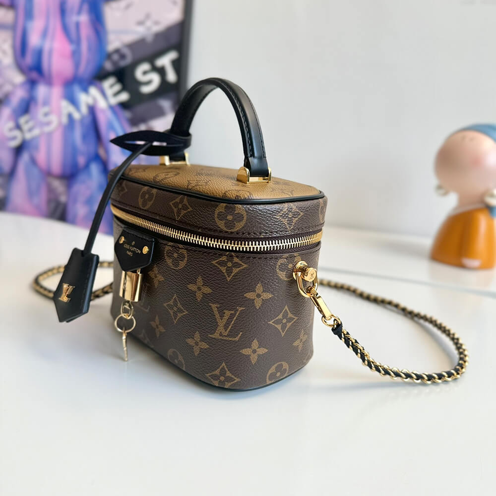 Monogram LV Vanity PM - Image 3