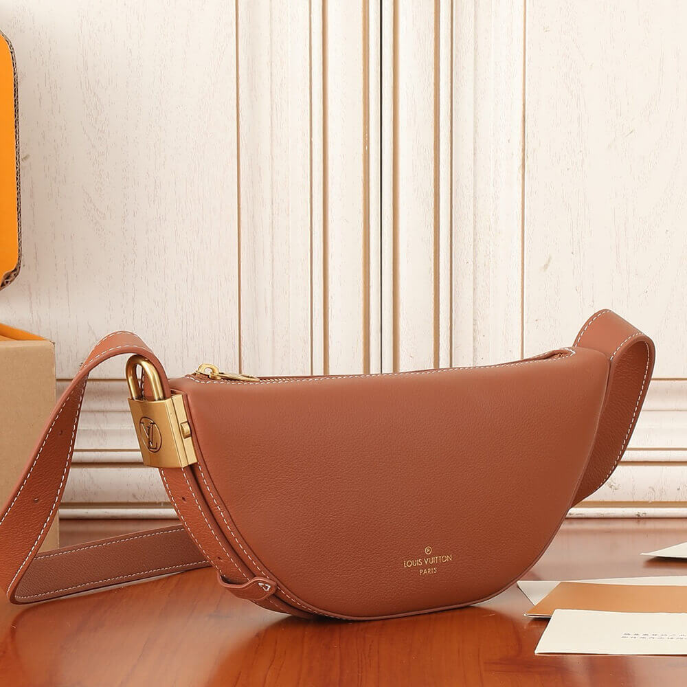 LV Low Key Bumbag - Image 3