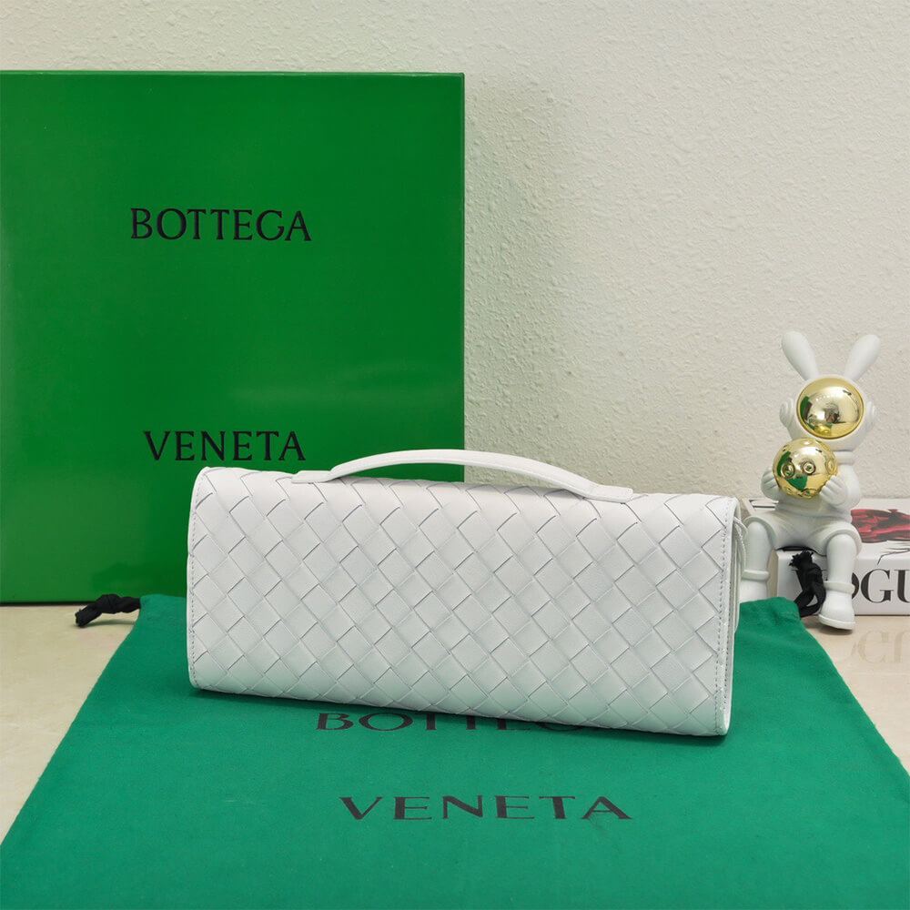 White Bottega Veneta Andiamo Clutch (Best
 GRADE) - Image 3