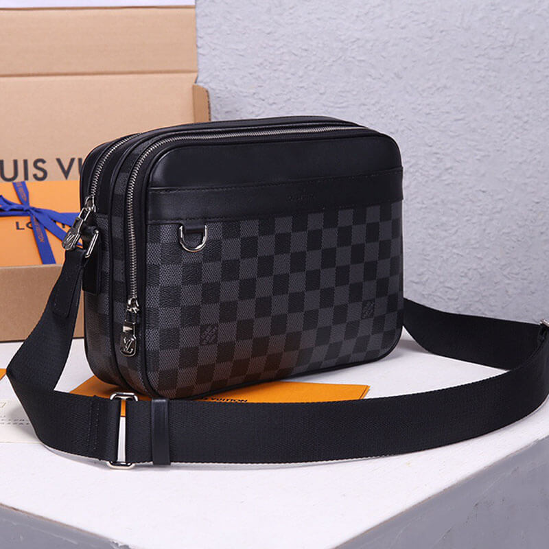 LV Trocadero Messenger Bag - Image 3