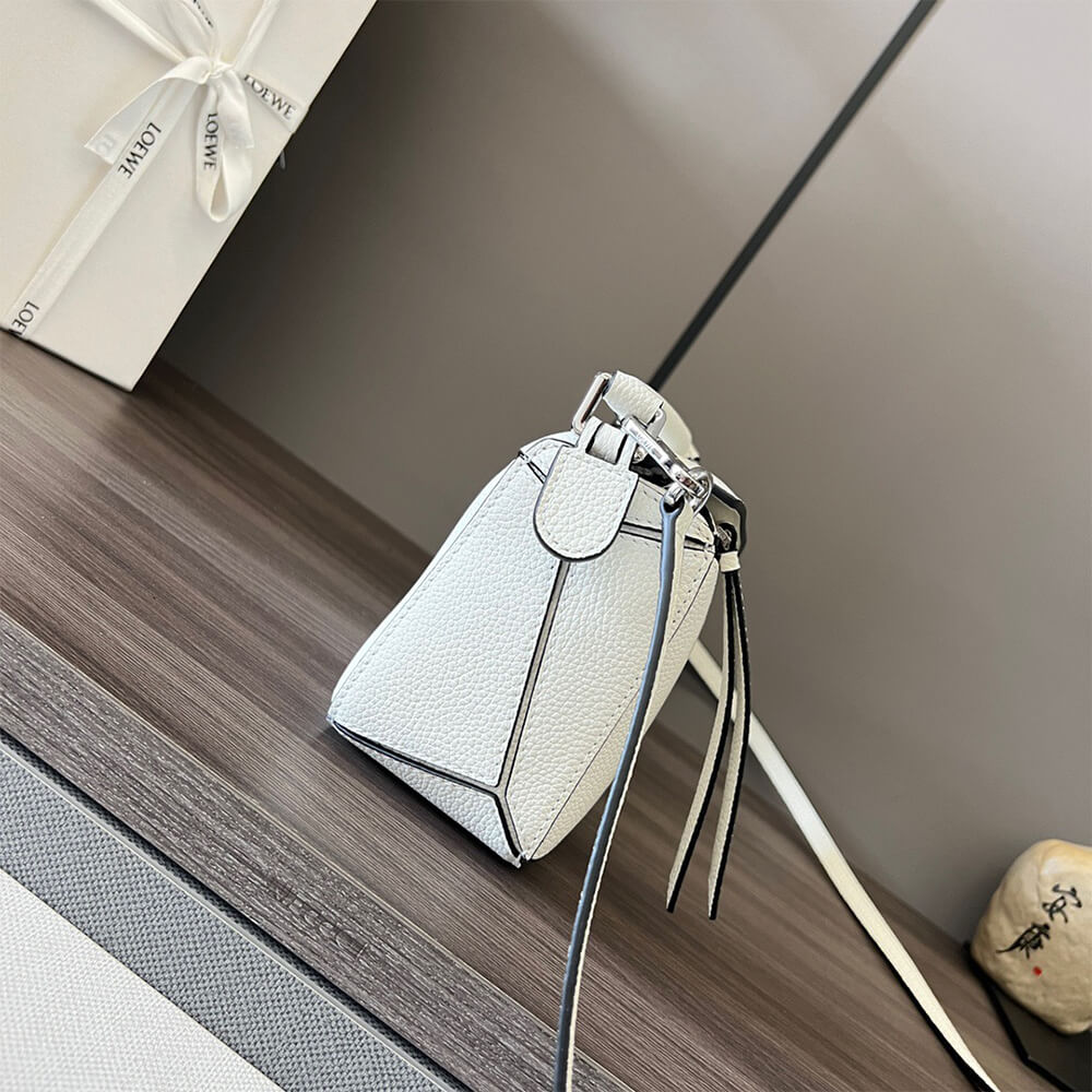 White LOEWE Mini Puzzle bag in classic calfskin - Image 3