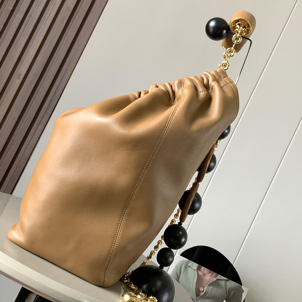 Oak Loewe Medium Squeeze bag in nappa lambskin - Image 3