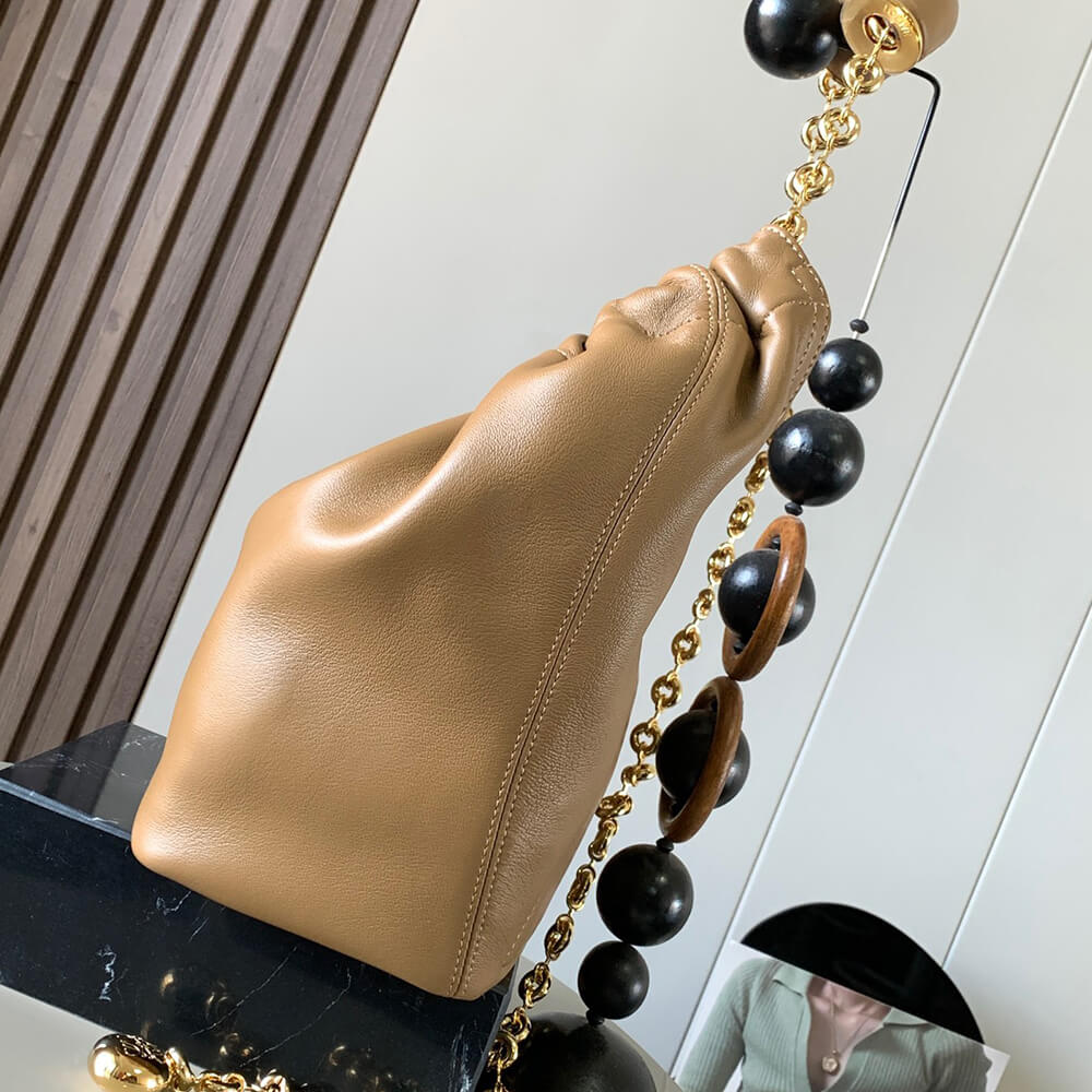 Oak Loewe Small Squeeze bag in nappa lambskin - Image 3