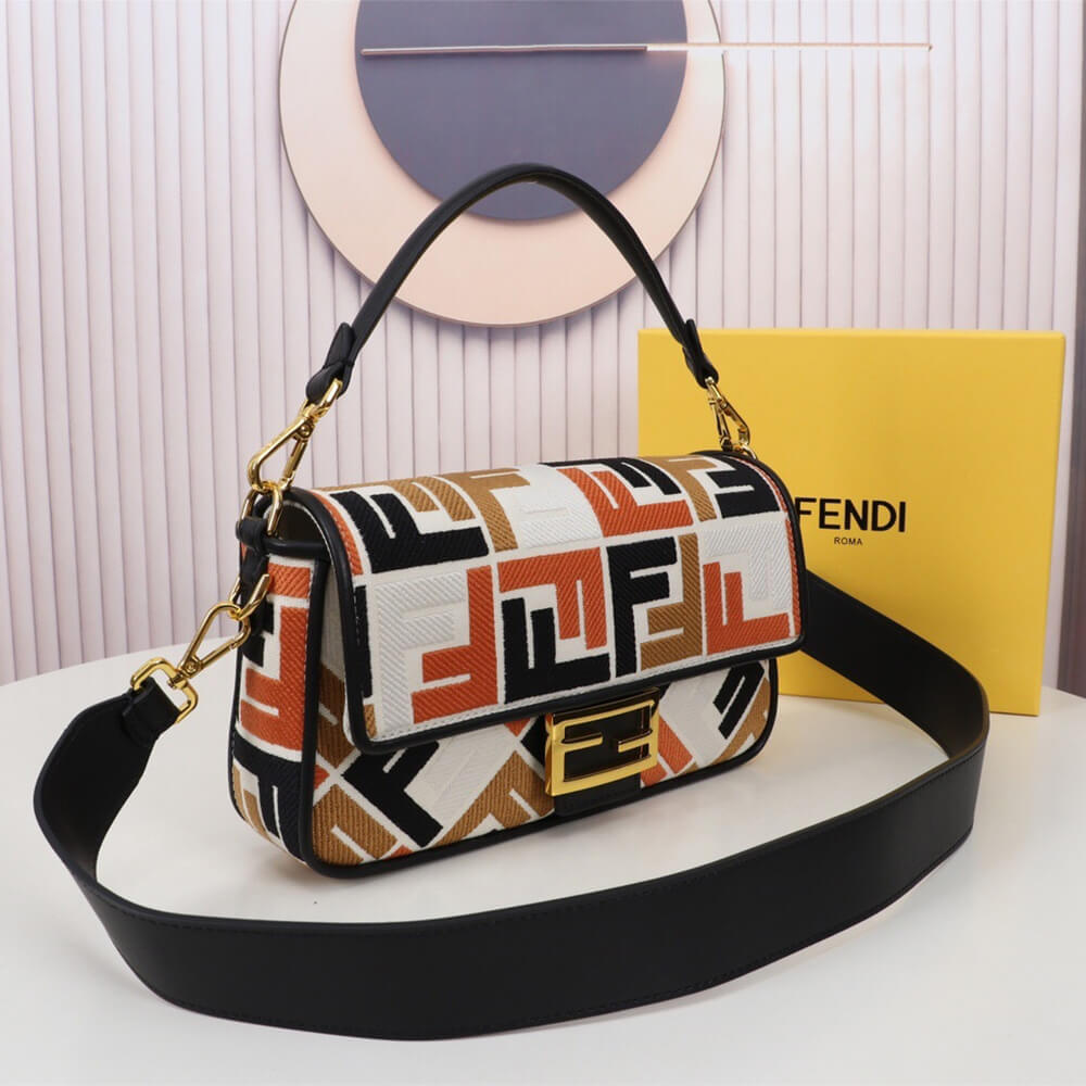 FF embroidery Fendi Baguette (Best
 grade) - Image 3