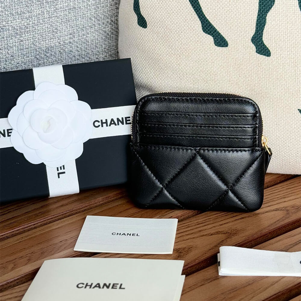 CHANEL 19 Zipped Coin Purse - Image 3