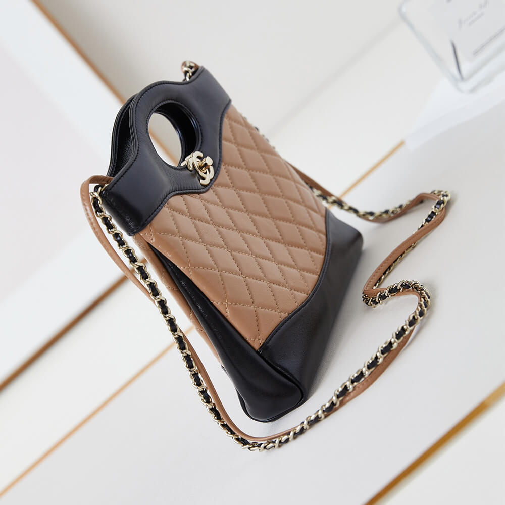 CHANEL 31 Mini Shopping Bag - Image 3