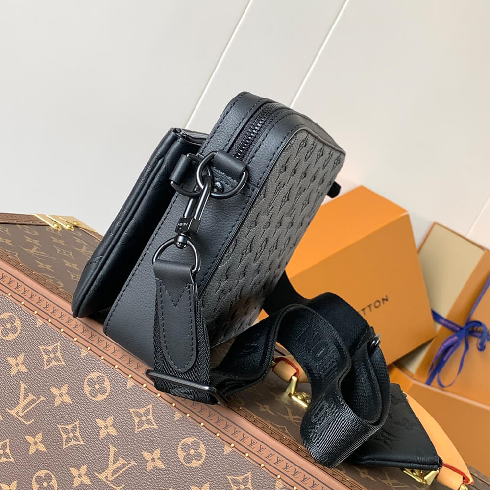 LV rio Messenger Bag - Image 3