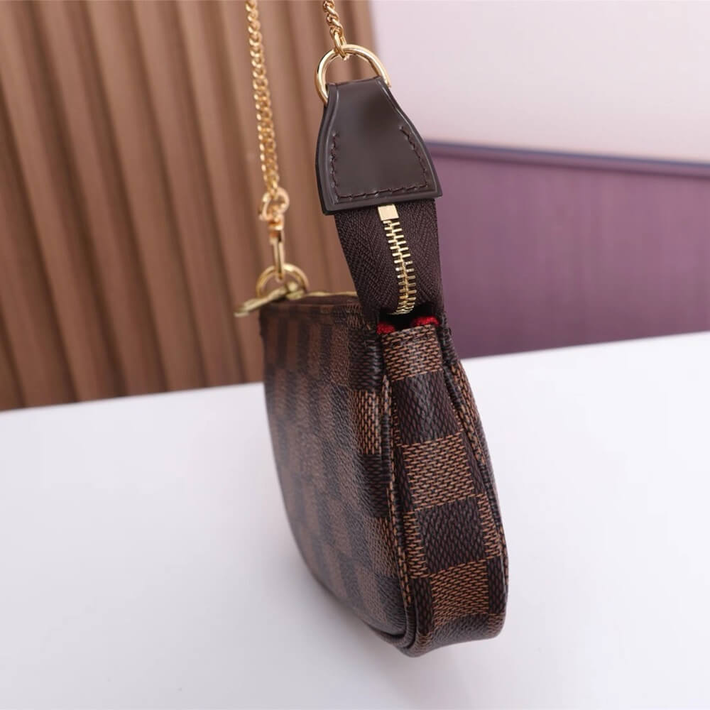 Damier LV Mini Pochette Accessoires - Image 3