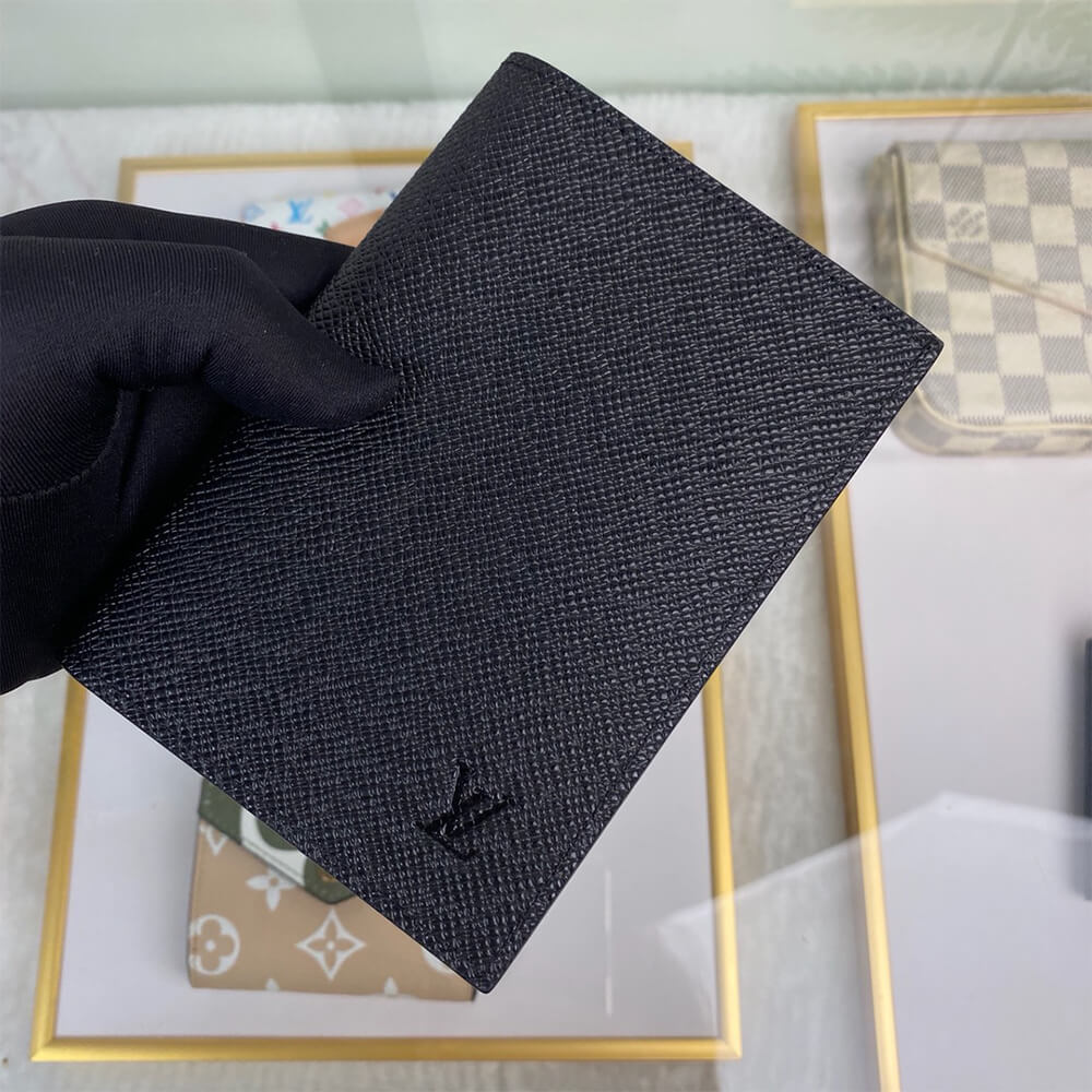 LV PASSPORT COVER - Image 3