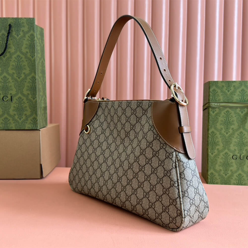 GG Emblem medium shoulder bag - Image 3