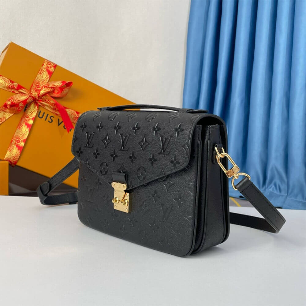 Black LV Pochette Metis - Image 3