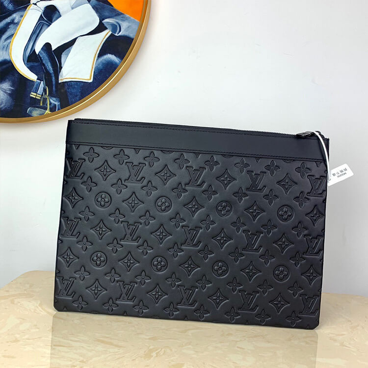 Black hardware LV Discovery Pochette - Image 3