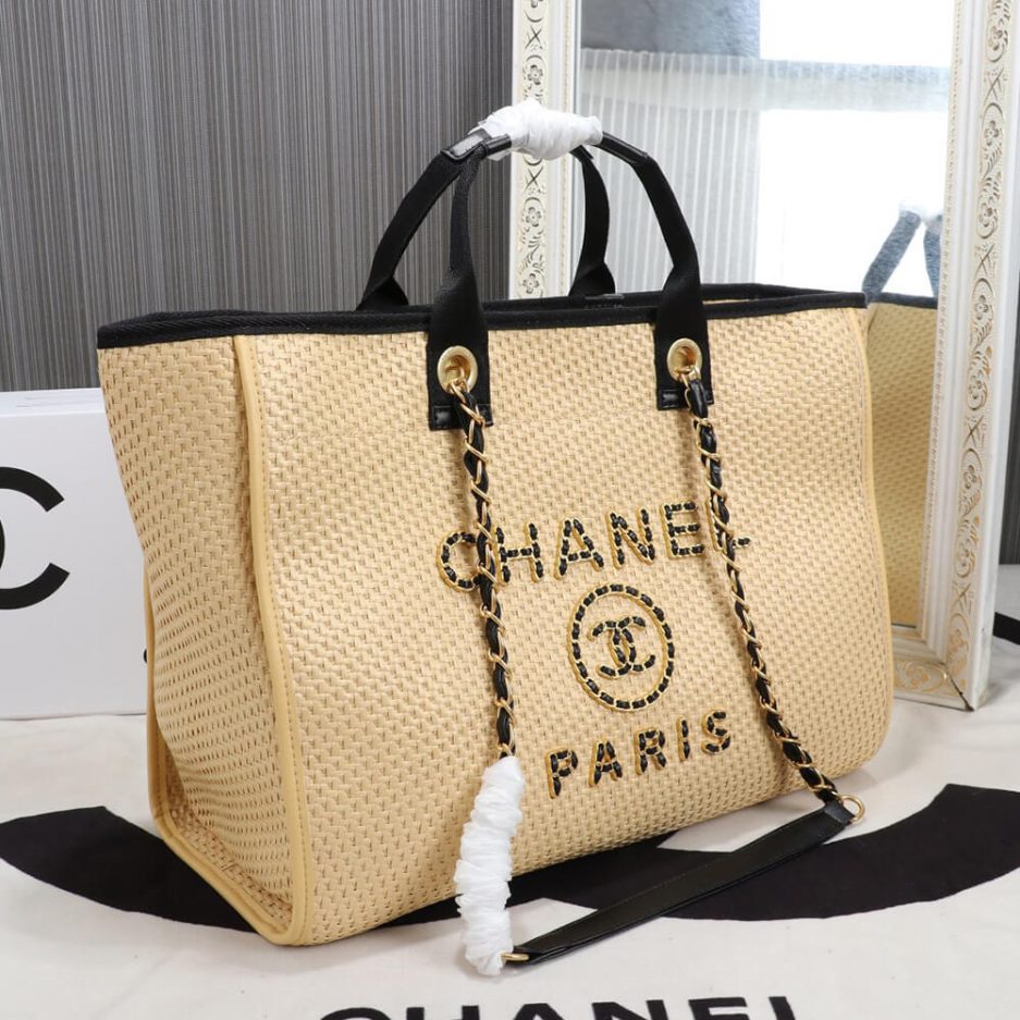 CHANEL MEDIUM DEAUVILLE TOTE - Image 3