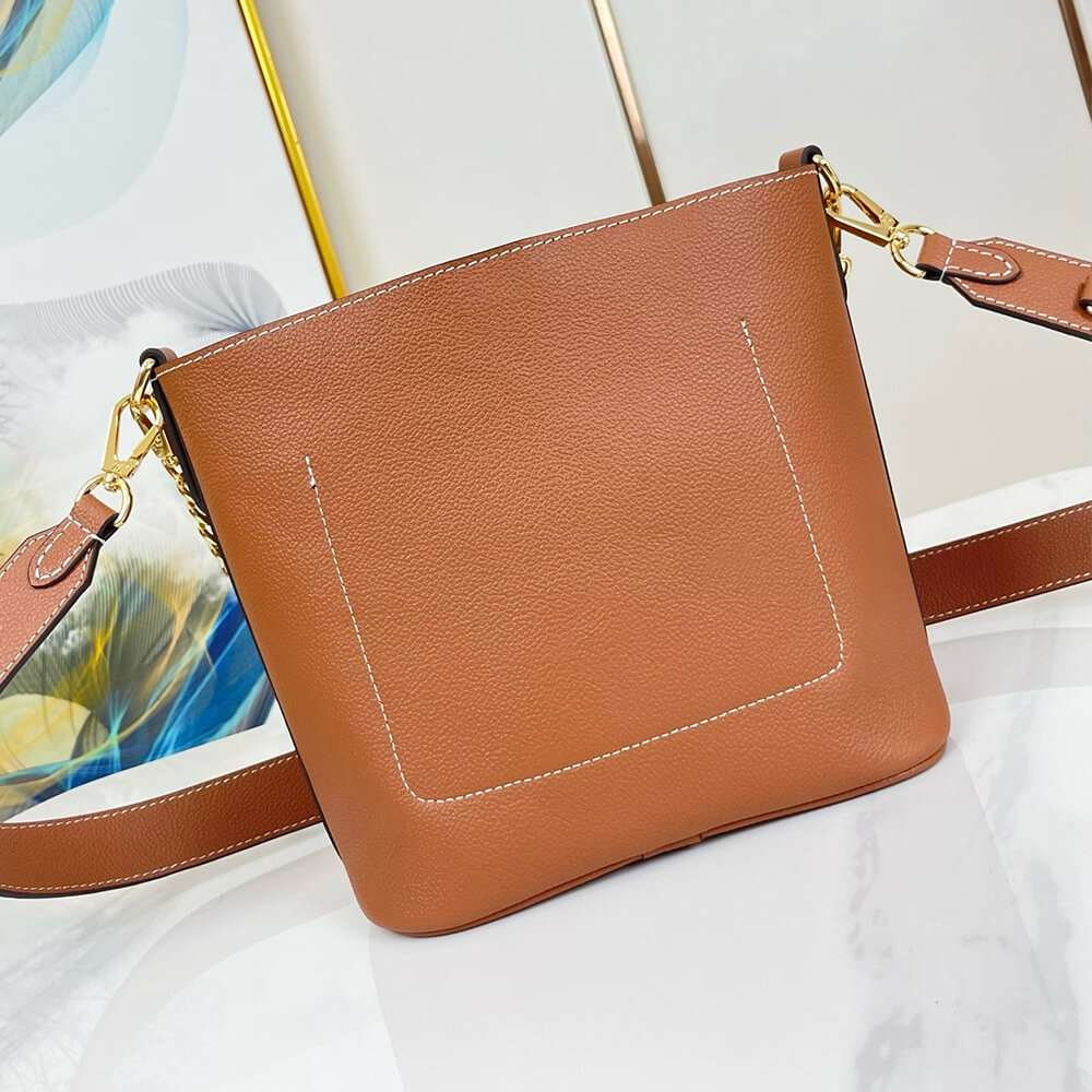 LV Lock and Walk - Image 4