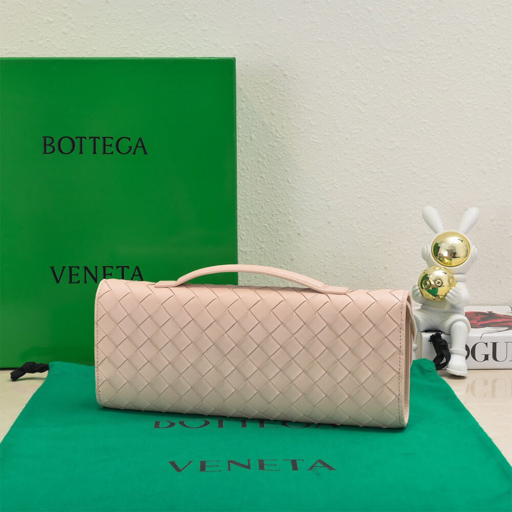 Powder pink Bottega Veneta Andiamo Clutch (Best
GRADE) - Image 4