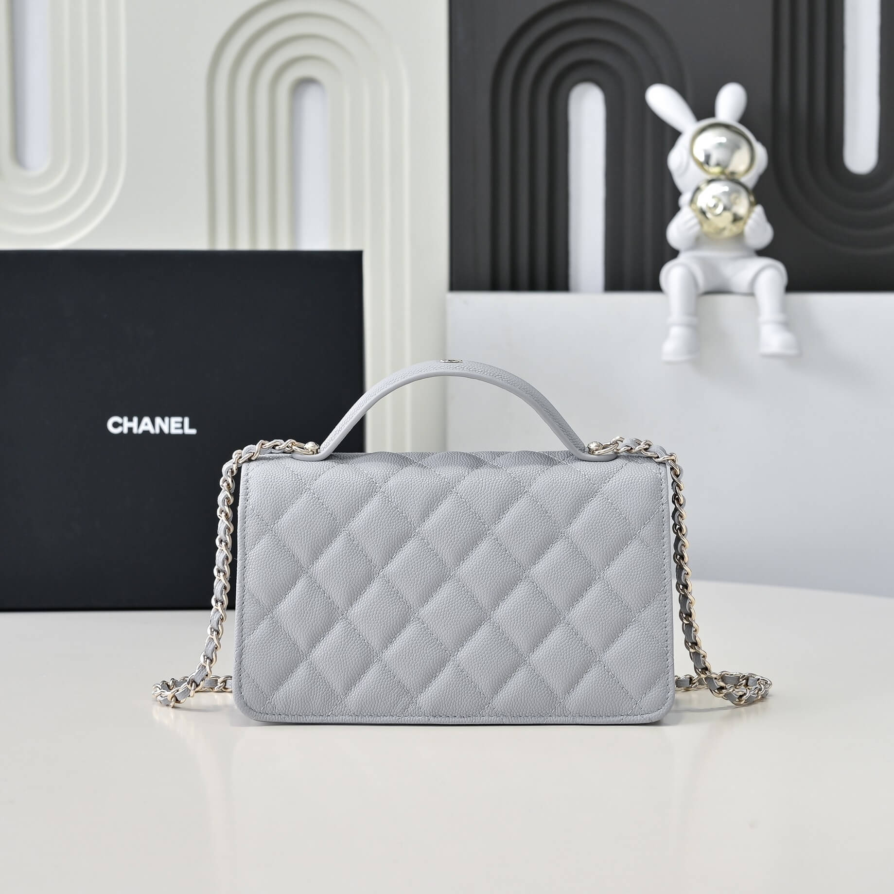 CHANEL Chain Clutch - Image 4