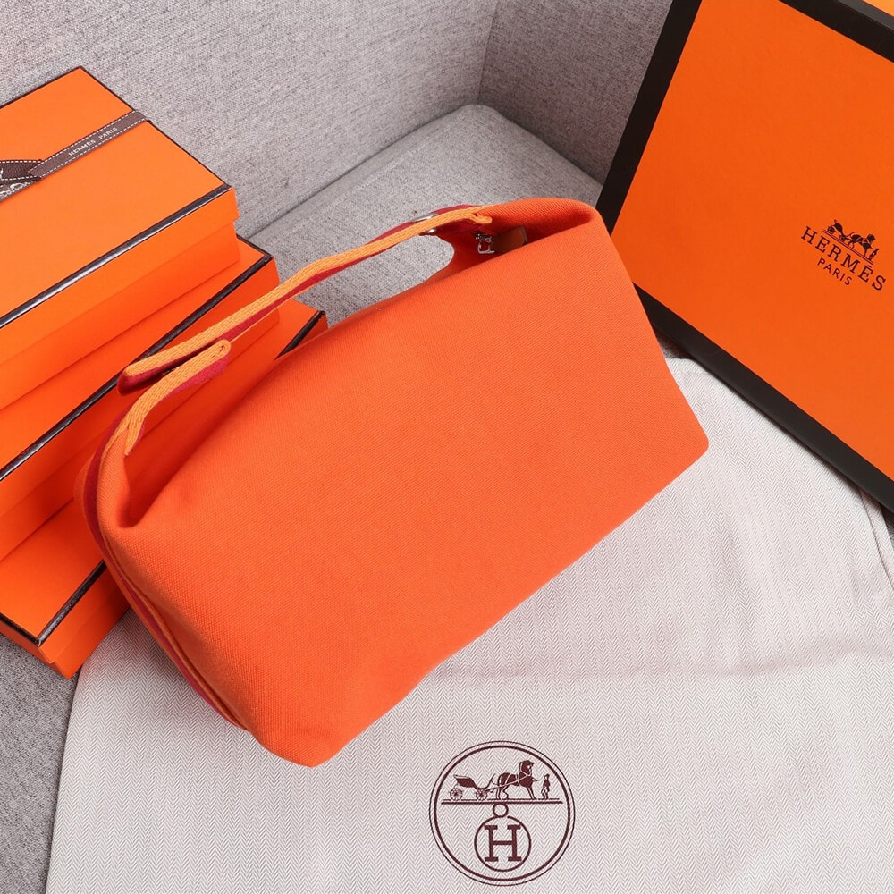 Hermes toiletery bag - Image 4