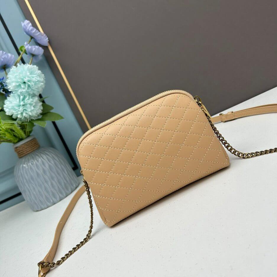 Beige YSL Gaby zipped pouch in quilted lambskin - Image 4