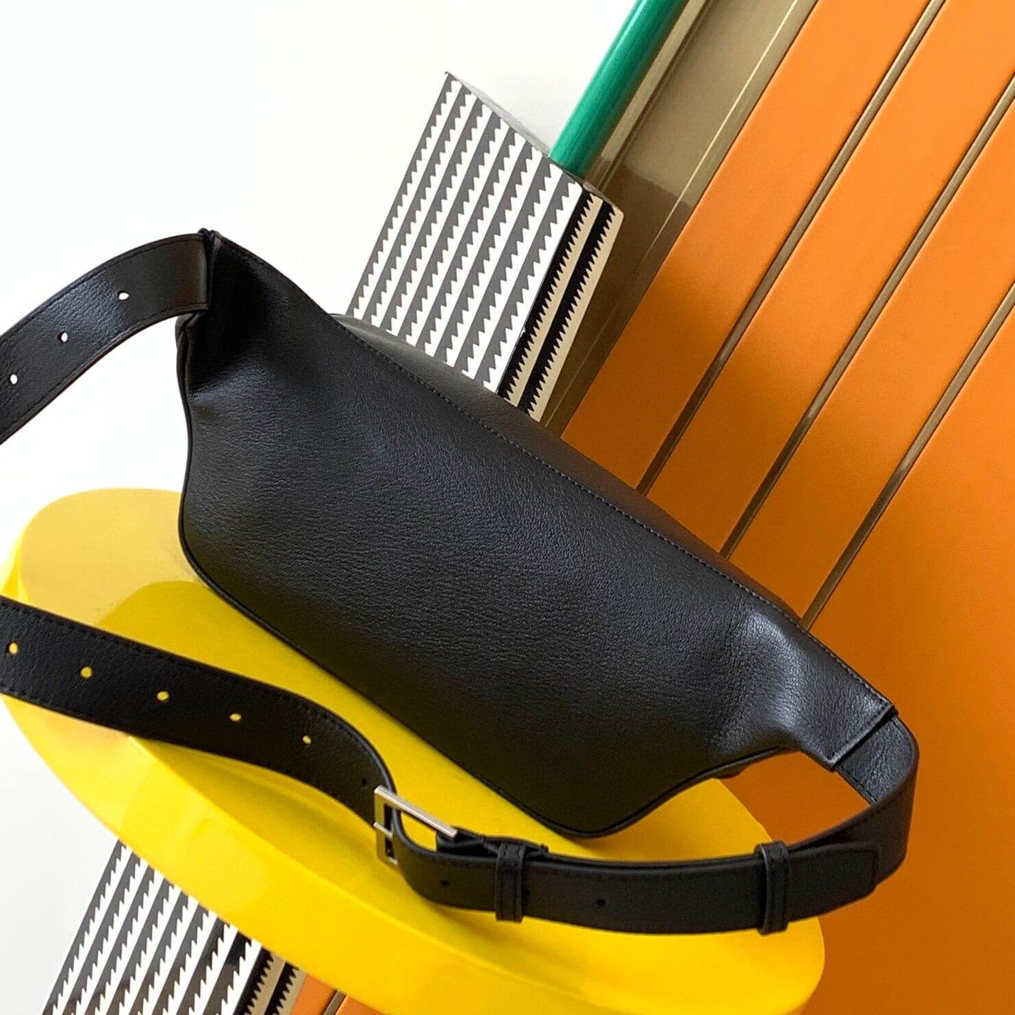 YSL CLASSIC MONOGRAM BELT Bag IN SOFT LAMBSKIN - Image 4