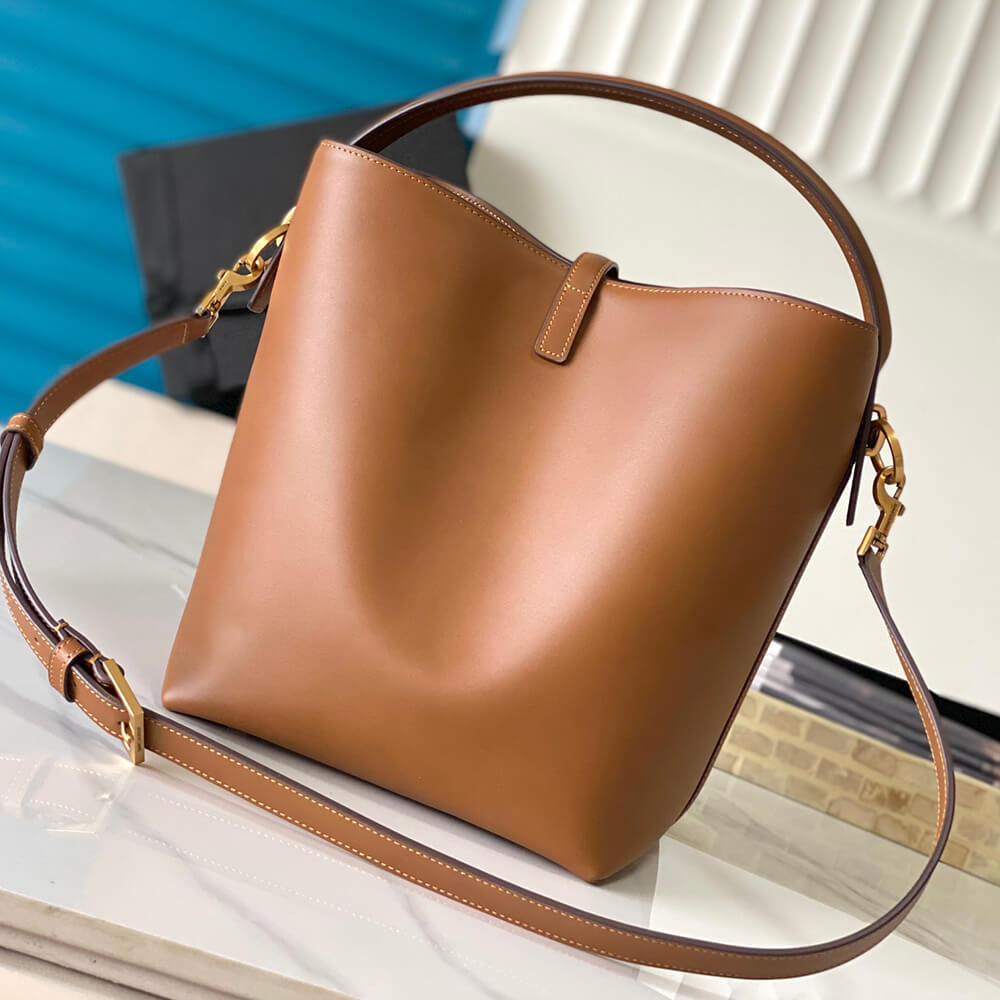 Calfskin YSL LE 37 in shiny leather - Image 4