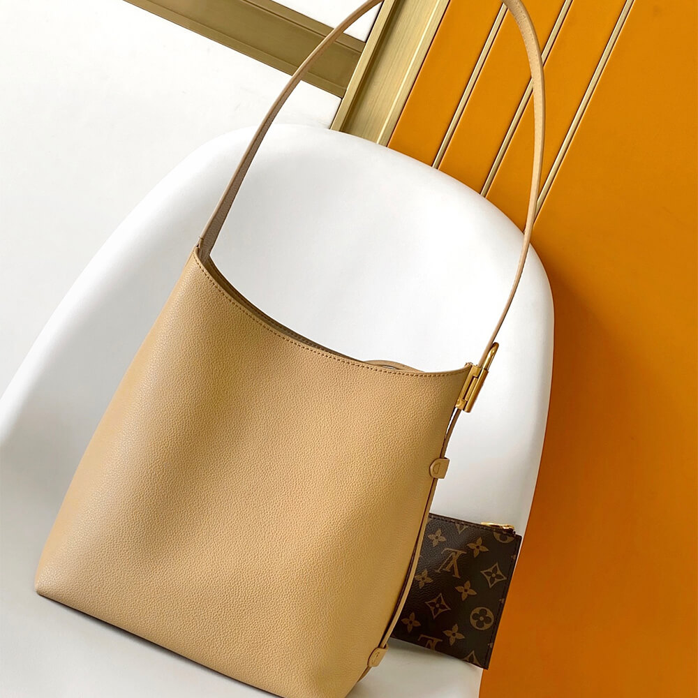LV Low Key Hobo PM - Image 4